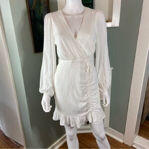 New NWT Petal & Pup White Long Sleeve Wrap Mini Dress Cinch Skirt Size 6